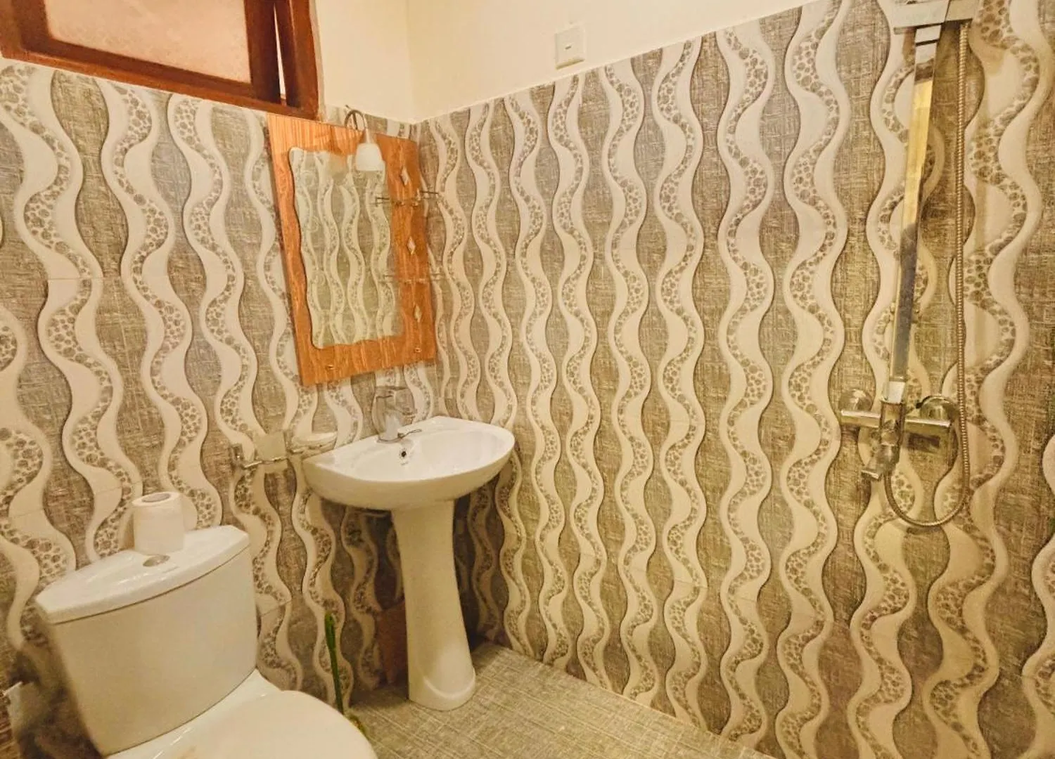 *** Guest house Shiny View Hotel Nuwara Eliya Sri Lanka